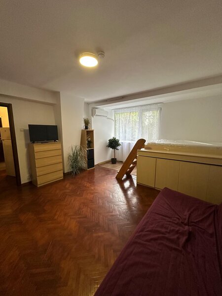 Drumul Taberei, zona Valea Ialomitei, langa piata si metrou