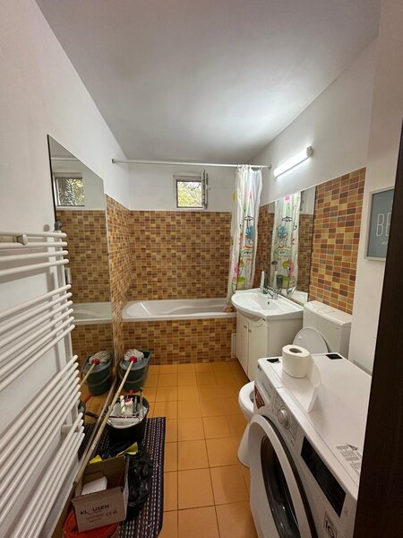 Drumul Taberei, zona Valea Ialomitei, langa piata si metrou